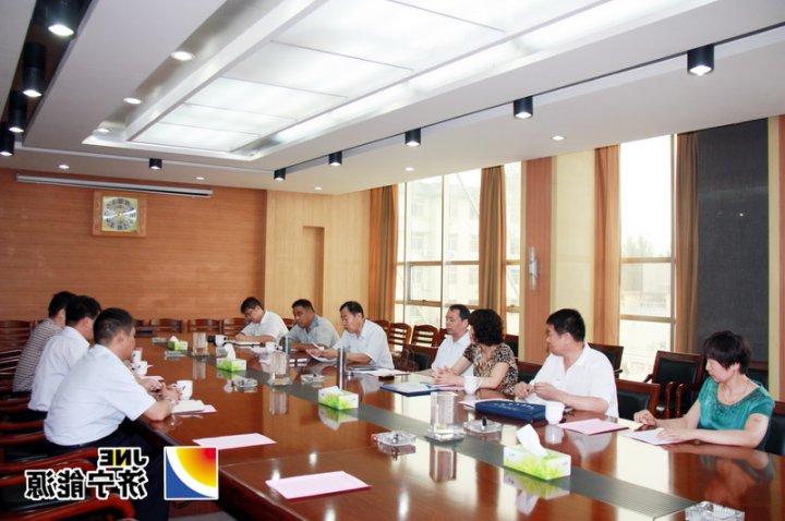 乔志猛陪同济宁市厂务公开民主管理领导小组到太平矿检查指导工作