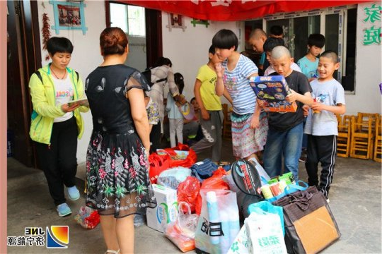 阳城煤电开展“走进康复中心  助力社会公益”亲子活动