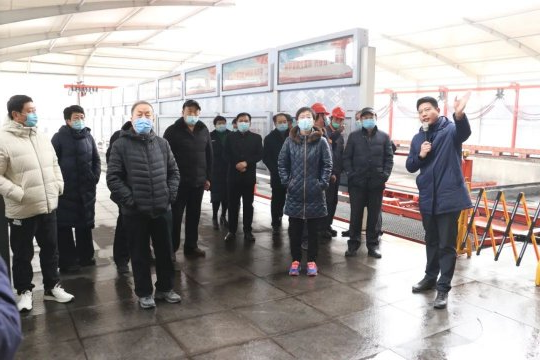 集团公司组织老干部现场观摩重点建设项目