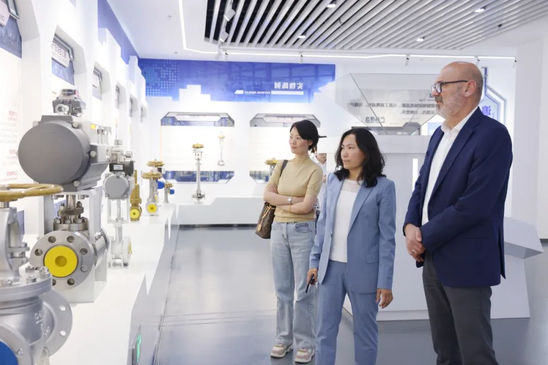 1688699480846819.jpg 640 (3).jpg