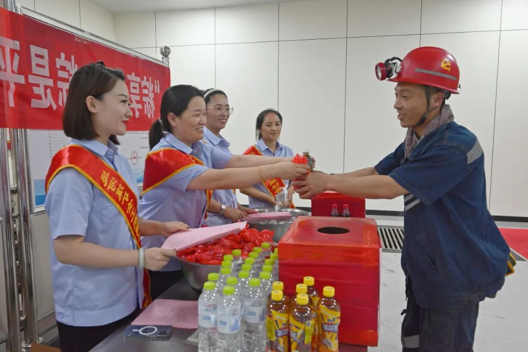 1690948582739769.jpg 640 (8).jpg