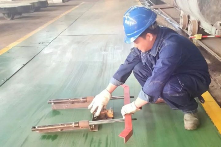 2.0版本！阳城煤矿单轨吊防撞装置再升级