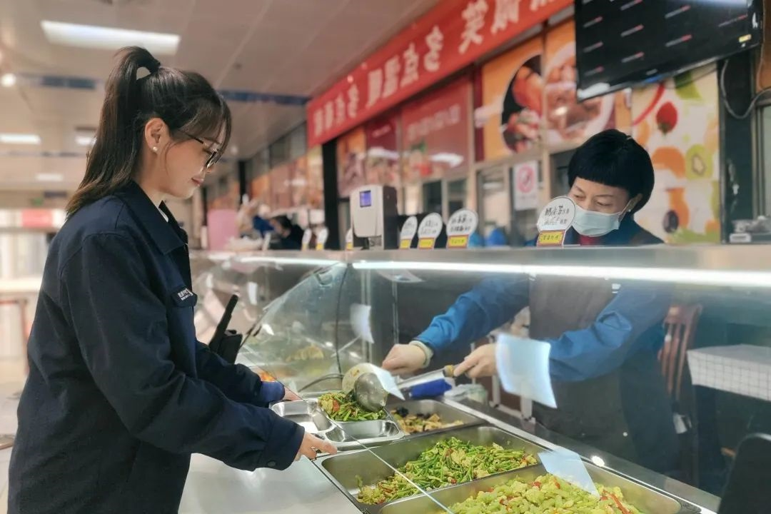 1704868423884647.jpg 640888.jpg