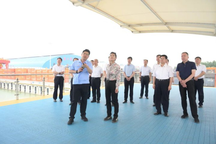 山东省政协领导到梁山港调研指导