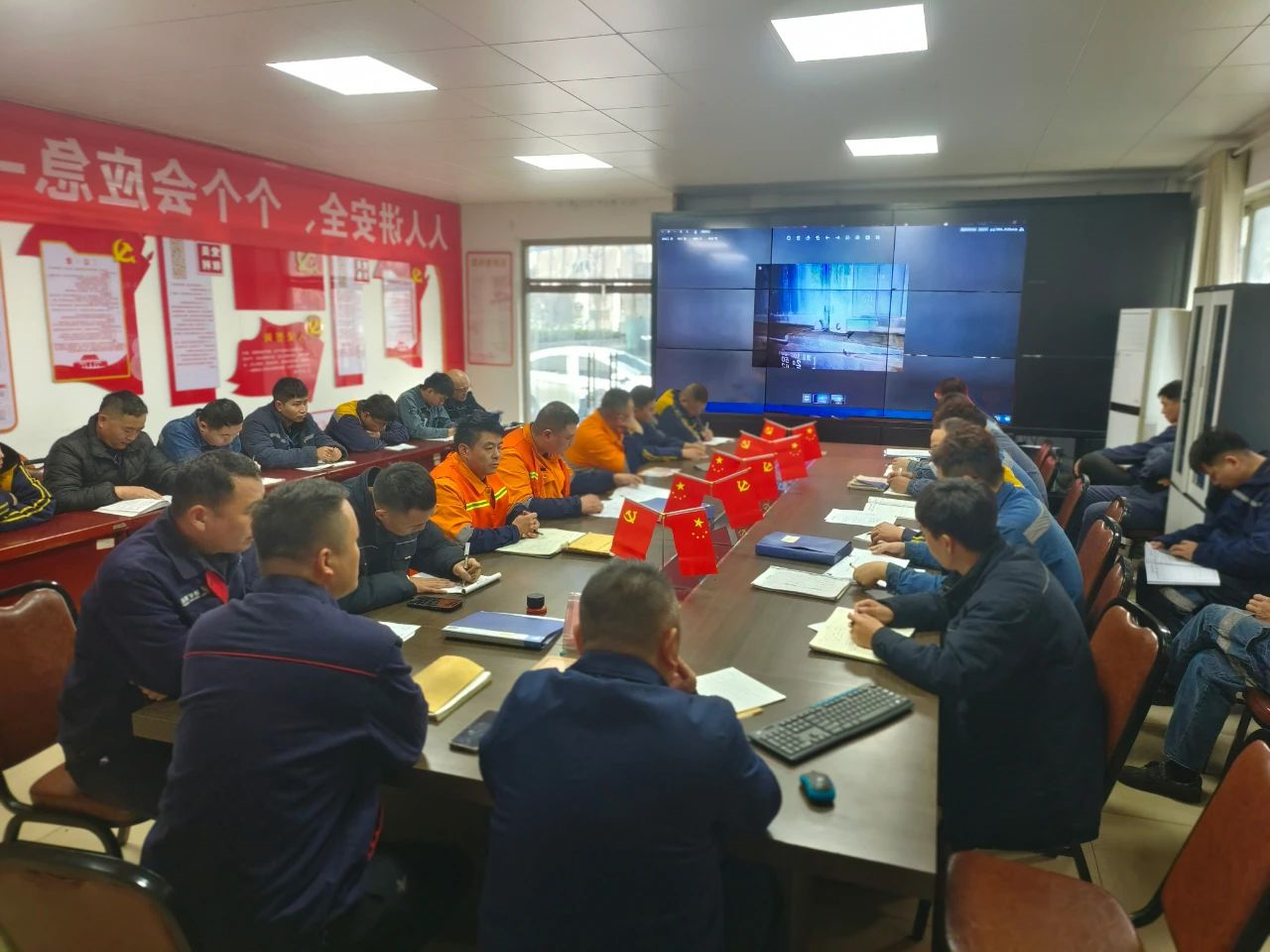 1731806779483462.jpg f3c8acab3e85aa425cfd8b95831830c2.jpg