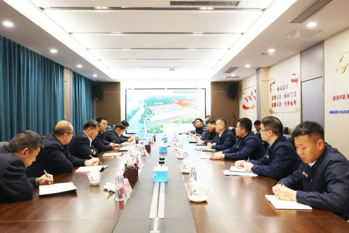 张广宇带队到龙拱港调研并主持召开重点工作推进会