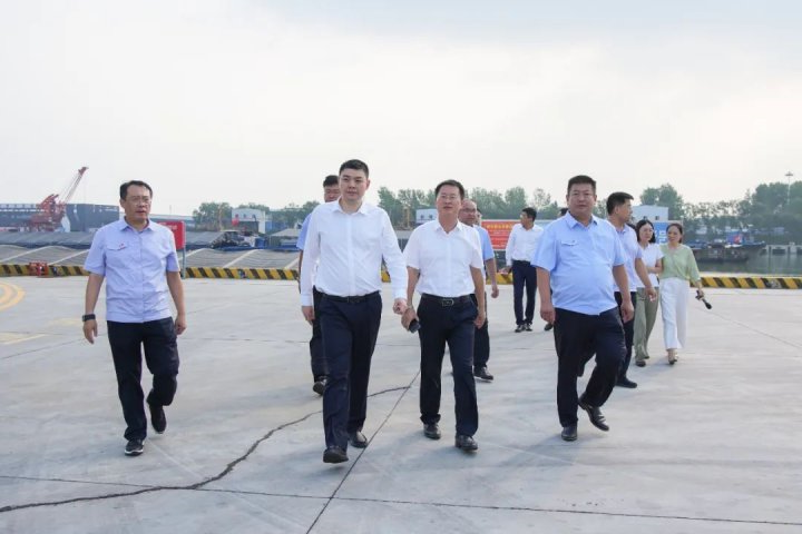 恒丰银行客人到访济宁能源集团调研交流