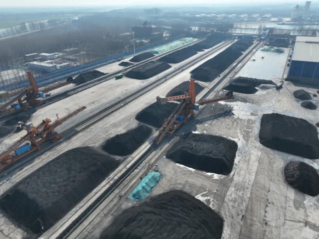 跃进港圆满达成年度50万吨掺配煤业务目标